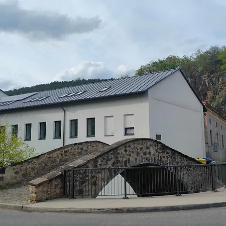 Symbiola Apartment *