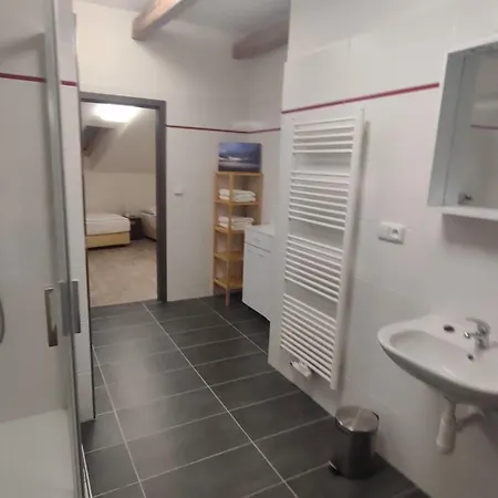 Symbiola Apartment *